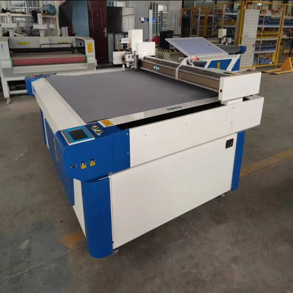 Digital CNC Oscillating Knife Cutter Machine 1515 Automatic Flatbed Sponge Rubber Cloth Leather Cutting Equipment CNC